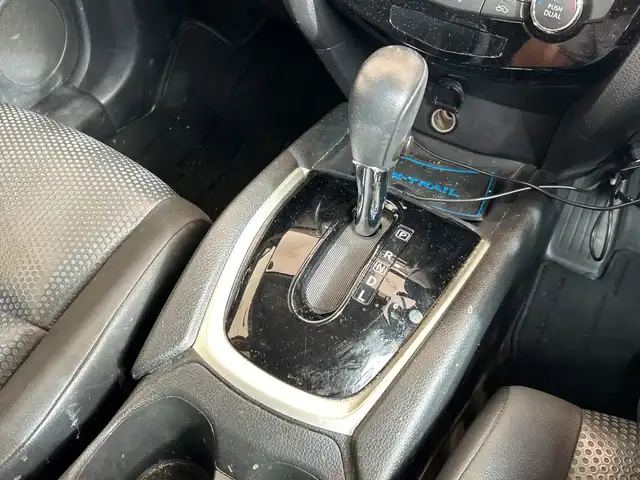 日産 エクストレイル 20X 埼玉県 2018(平30)年 7.2万km プレミアムコロナオレンジ 保証書/取扱説明書/純正SDナビ/　DVD/BT/ワンセグTV/iPod/AUX/バック、アラウンドビューモニター/ETC/4WD/レザーシート/LEDヘッドライト/前後コーナーセンサー/パワーバックドア/ルーフレール/前後ドライブレコーダー/デジタルインナーミラー/スタッドレスタイヤ