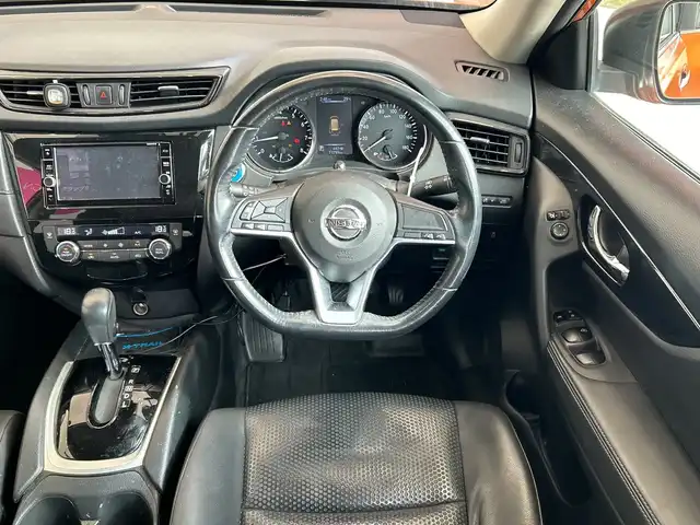 日産 エクストレイル 20X 埼玉県 2018(平30)年 7.2万km プレミアムコロナオレンジ 保証書/取扱説明書/純正SDナビ/　DVD/BT/ワンセグTV/iPod/AUX/バック、アラウンドビューモニター/ETC/4WD/レザーシート/LEDヘッドライト/前後コーナーセンサー/パワーバックドア/ルーフレール/前後ドライブレコーダー/デジタルインナーミラー/スタッドレスタイヤ