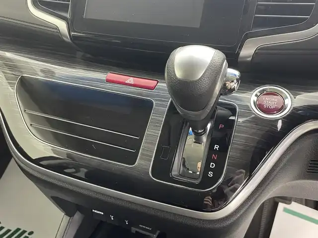 ホンダ オデッセイ アブソルート 埼玉県 2013(平25)年 6.6万km プレミアムヴィーナスブラックP 純正ナビ　Ｂｌｕｅｔｏｏｔｈ　ＴＶ　HDMI バックカメラ　ハーフレザーシート　両側パワースライドドア　クルーズコントロール フルフラットシート 衝突被害軽減システム LEDヘッドライト ETC