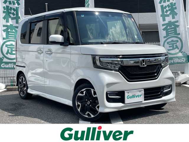 ホンダ Ｎ ＢＯＸ 三重県 2020(令2)年 2万km プラチナホワイトパール 登録時19957km/ワンオーナー/禁煙車/ハーフレザーシート/純正ナビ/（AM/FM/TV/Bluetooth/CD/DVD/HDMI）/フルセグＴＶ/バックカメラ/ビルトインＥＴＣ/レーダークルコン/両側パワースライドドア/純正ドラレコ/ステアリングスイッチ/パドルシフト/シートヒーター/衝突軽減システム/レーンキープアシスト/コーナーセンサー/プッシュスタート/純正フロアマット/スペアキー