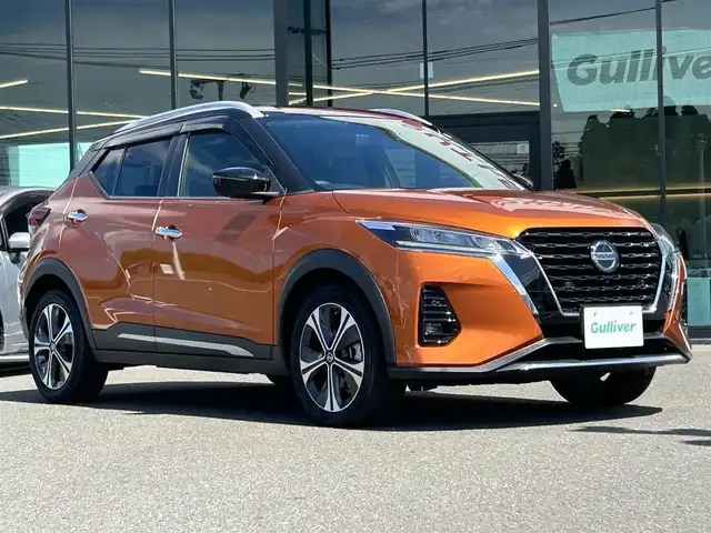 日産 キックス X 鹿児島県 2021(令3)年 6.8万km プレミアムホライズンオレンジ/ピュアブラック 2トーン 純正ナビ/（Bluetooth/CD/DVD/フルセグTV）/アラウンドビューモニター/プロパイロット/LEDヘッドライト/ハーフレザーシート/純正17インチアルミホイール/ブレーキホールド/デジタルインナーミラー/スマートキー/ETC