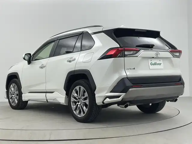 トヨタ ＲＡＶ４ G Zパッケージ 熊本県 2022(令4)年 1.9万km ホワイトパールクリスタルシャイン モデリスタ/ディスプレイオーディオ/・フルセグTV/BT/USB/全方位カメラ/トヨタセーフティセンス/・プリクラッシュセーフティ/・レーントレーシングアシスト/・ブラインドスポットモニター/・クリアランスソナー/・パーキングサポートブレーキ/・ロードサインアシスト/・レーダークルーズコントロール/・オートマチックハイビーム/デジタルインナーミラー/前後ドライブレコーダー/パワーバックドア/ステアリングヒーター/革シート/・パワーシート/・シートヒーター/・シートクーラー/オートライト/LEDヘッドライト/スペアキー