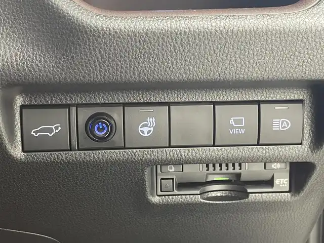 トヨタ ＲＡＶ４ G Zパッケージ 熊本県 2022(令4)年 1.9万km ホワイトパールクリスタルシャイン モデリスタ/ディスプレイオーディオ/・フルセグTV/BT/USB/全方位カメラ/トヨタセーフティセンス/・プリクラッシュセーフティ/・レーントレーシングアシスト/・ブラインドスポットモニター/・クリアランスソナー/・パーキングサポートブレーキ/・ロードサインアシスト/・レーダークルーズコントロール/・オートマチックハイビーム/デジタルインナーミラー/前後ドライブレコーダー/パワーバックドア/ステアリングヒーター/革シート/・パワーシート/・シートヒーター/・シートクーラー/オートライト/LEDヘッドライト/スペアキー