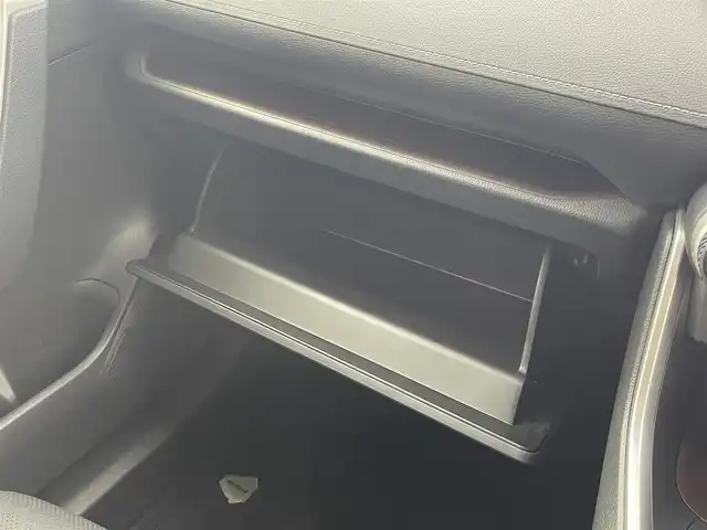 トヨタ ＲＡＶ４ G Zパッケージ 熊本県 2022(令4)年 1.9万km ホワイトパールクリスタルシャイン モデリスタ/ディスプレイオーディオ/・フルセグTV/BT/USB/全方位カメラ/トヨタセーフティセンス/・プリクラッシュセーフティ/・レーントレーシングアシスト/・ブラインドスポットモニター/・クリアランスソナー/・パーキングサポートブレーキ/・ロードサインアシスト/・レーダークルーズコントロール/・オートマチックハイビーム/デジタルインナーミラー/前後ドライブレコーダー/パワーバックドア/ステアリングヒーター/革シート/・パワーシート/・シートヒーター/・シートクーラー/オートライト/LEDヘッドライト/スペアキー