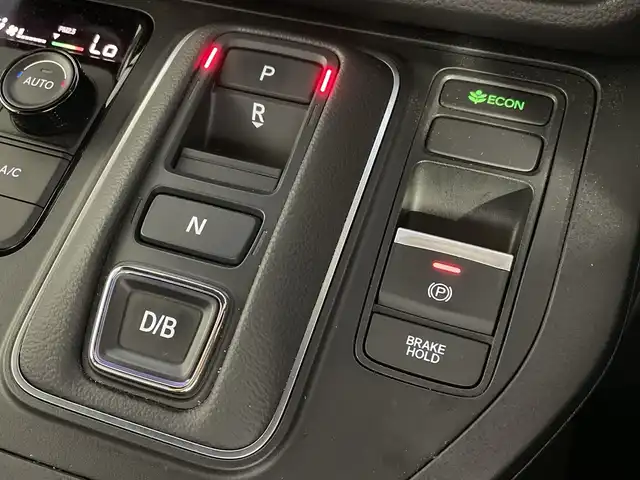 ホンダ ステップワゴン スパーダ eHEV 福岡県 2023(令5)年 1万km プラチナホワイトパール 純正メモリナビ/フルセグテレビ/全方位カメラ/レーダークルーズコントロール/両側パワースライドドア/パワーバックドア/ETC/BSM/コーナーセンサー