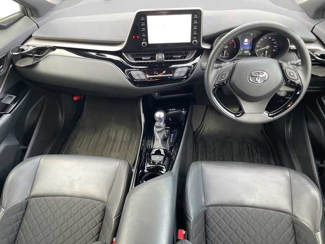 トヨタ Ｃ－ＨＲ G モード ネロ セーフティプラス 神奈川県 2021(令3)年 2.9万km ホワイトパールクリスタルシャイン 純正メモリナビ/ワンセグ/Bluetooth/全周囲カメラ/追従式クルーズコントロール/ドライブレコーダー/前席シートヒーター/オートブレーキホールド/ETC2.0/LEDヘッドライト/フォグランプ/オートマチックハイビーム/オートライト/純正フロアマット/純正アルミホイール/横滑り防止装置/レーンキープアシスト/衝突被害軽減システム/カーテンエアバック
