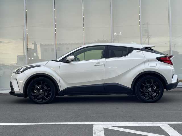 トヨタ Ｃ－ＨＲ G モード ネロ セーフティプラス 神奈川県 2021(令3)年 2.9万km ホワイトパールクリスタルシャイン 純正メモリナビ/ワンセグ/Bluetooth/全周囲カメラ/追従式クルーズコントロール/ドライブレコーダー/前席シートヒーター/オートブレーキホールド/ETC2.0/LEDヘッドライト/フォグランプ/オートマチックハイビーム/オートライト/純正フロアマット/純正アルミホイール/横滑り防止装置/レーンキープアシスト/衝突被害軽減システム/カーテンエアバック