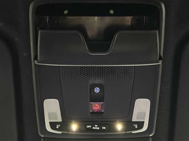ホンダ ステップワゴン スパーダ eHEV プレミアムライン 茨城県 2022(令4)年 5万km クリスタルブラックパール 純正11.4インチナビ【LXM-247VFLi】/(地デジTV・BT・USB・ラジオ再生)/後席15.6インチフリップダウンモニター/両側パワースライドドア/HONDA SENSING/・アダプティブクルーズコントロール/・衝突軽減ブレーキ/・車線維持支援システム/・誤発進抑制機能/・先行車発進お知らせ機能/・オートハイビーム/・標識認識機能/コーナーセンサー/電動リアゲート/ハーフレザーシート/シートヒーター/アラウンドビューカメラ/ドライブレコーダー/ETC/オートライト/LEDヘッドライト/純正17inアルミホイール/純正フロアマット/スマートキー/スペアキー