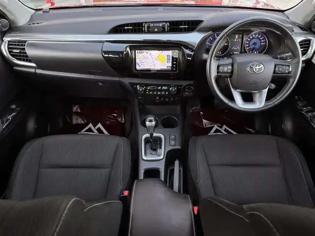 トヨタ ハイラックス Z 栃木県 2018(平30)年 8.9万km クリムゾンスパークレッドM 4WD/純正ベッドライナー/純正ハードトノカバー/純正前席フロアマット(縁高ラバータイプ)/KENWOODナビ(フルセグTV/CD/DVD/AM/FM)/Bluetooth接続/AppleCarPlay/バックカメラ/ヒッチメンバー/クルーズコントロール/オートライト/LEDヘッドライト/フロントフォグランプ/リアフォグランプ/オールオートウィンドウ/電動格納ミラー