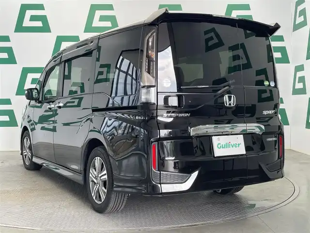ホンダ ステップワゴン スパーダ ハイブリッド G EX ホンダセンシング 鹿児島県 2018(平30)年 4万km プレミアムスパークルブラックパール 禁煙車/純正ナビ(CD/DVD/Bluetooth/フルセグTV)　/ホンダセンシング　/○衝突軽減ブレーキ〈CMBS〉/○路外逸脱抑制機能/○ACC〈アダプティブ・クルーズ・コントロール〉/バックカメラ　/両側パワースライドドア　/前席シートヒーター　/ＬＥＤヘッドライト　/オートライト　/前方ドライブレコーダー　/ＥＴＣ　/純正アルミホイール　/ドアバイザー