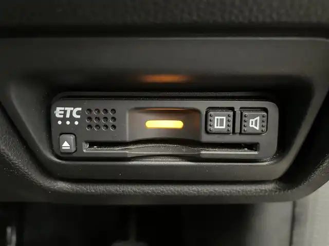 ホンダ ステップワゴン スパーダ ハイブリッド G EX ホンダセンシング 鹿児島県 2018(平30)年 4万km プレミアムスパークルブラックパール 禁煙車/純正ナビ(CD/DVD/Bluetooth/フルセグTV)　/ホンダセンシング　/○衝突軽減ブレーキ〈CMBS〉/○路外逸脱抑制機能/○ACC〈アダプティブ・クルーズ・コントロール〉/バックカメラ　/両側パワースライドドア　/前席シートヒーター　/ＬＥＤヘッドライト　/オートライト　/前方ドライブレコーダー　/ＥＴＣ　/純正アルミホイール　/ドアバイザー