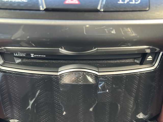 トヨタ クラウン ハイブリッド アスリートS ブラックスタイル 福岡県 2015(平27)年 4.5万km プレシャスブラックパール メーカーオプションナビ/【AM/FM/BT/USB/CD/DVD/ワンセグTV】/バックカメラ/サンルーフ/ブラックスタイル専用18インチホイール/ETC/前席パワーシート/前席シートヒーター＆エアシート/レザーシート/電動格納ミラー/ステアリングスイッチ/ステアリングヒーター/クルーズコントロール/純正ドアバイザー/ISOFIX