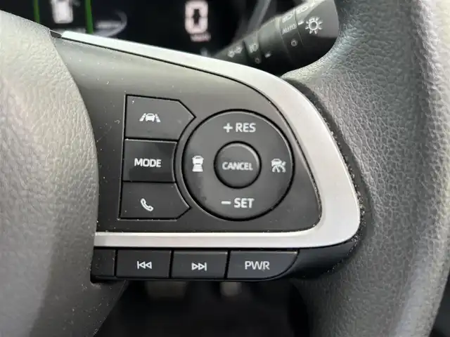ダイハツ ロッキー G 愛知県 2020(令2)年 5.1万km シャイニングホワイトパール スマートキー/プッシュスタート/純正9インチナビ/フルセグTV/BT/ETC/純正17インチAW/プリクラッシュセーフティ/クリアランスソナー/レーダークルーズコントロール/ドライブレコーダー/前席シートヒーター/純正フロアマット/純正ドアバイザー/ステアリングスイッチ/LEDヘッドライト/取説、保証書/スペアキー