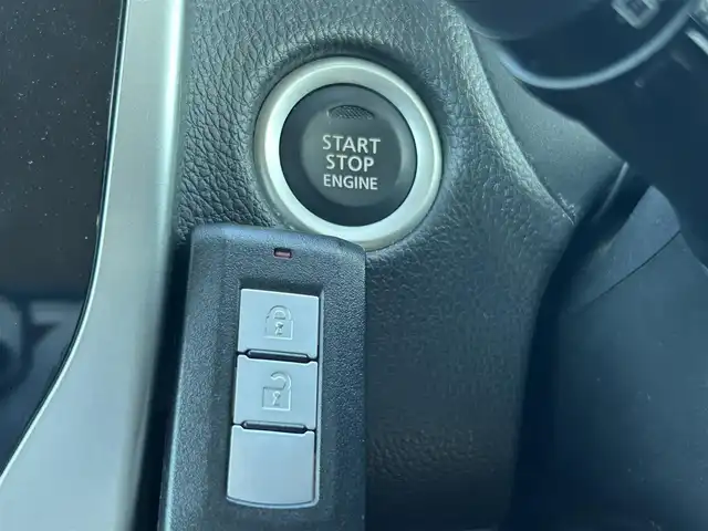 日産 デイズ ハイウェイスターX 鹿児島県 2018(平30)年 6.6万km ブラック 社外ナビ/　　CD/DVD/BT/ワンセグ/全方位カメラ/LEDヘッドライト/純正14インチアルミホイール/アイドリングストップ/オートエアコン/スマートキー/オートマチックハイビーム/横滑り防止装置/レーンキープアシスト