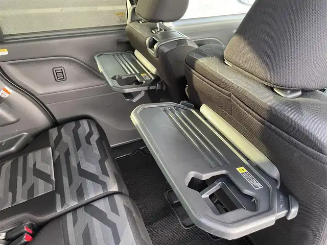 ダイハツ タント ファンクロス 熊本県 2022(令4)年 6.1万km クロムグレーメタリック 純正ディスプレイオーディオ/・AM/FM/USB/iPod/HDMI/BT/・AppleCarPlay/AndroidAuto/・フルセグTV/バックカメラ/アイドリングストップ/横滑り防止機能/衝突被害軽減ブレーキ/クリアランスソナー/オートマチックハイビーム/前後コーナーセンサー/ステアリングリモコン/オートライト/・フォグランプ/・LEDライト/・ヘッドライトレベライザー/電動格納ミラー/D/N席シートヒーター/電動サイドブレーキ/・ホールドボタン/ルーフレール/純正アルミホイール/純正フロアマット/スマートキー/・スペアキー