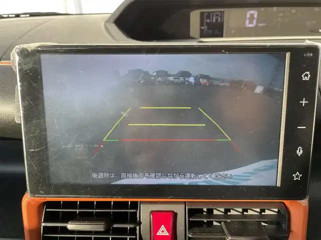 ダイハツ タント ファンクロス 熊本県 2022(令4)年 6.1万km クロムグレーメタリック 純正ディスプレイオーディオ/・AM/FM/USB/iPod/HDMI/BT/・AppleCarPlay/AndroidAuto/・フルセグTV/バックカメラ/アイドリングストップ/横滑り防止機能/衝突被害軽減ブレーキ/クリアランスソナー/オートマチックハイビーム/前後コーナーセンサー/ステアリングリモコン/オートライト/・フォグランプ/・LEDライト/・ヘッドライトレベライザー/電動格納ミラー/D/N席シートヒーター/電動サイドブレーキ/・ホールドボタン/ルーフレール/純正アルミホイール/純正フロアマット/スマートキー/・スペアキー