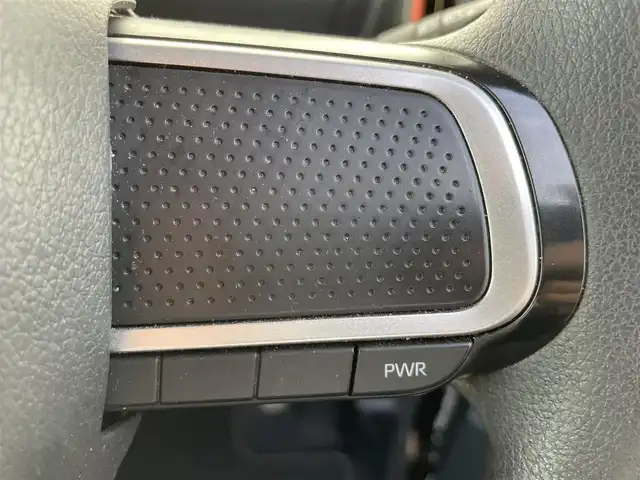 ダイハツ タント ファンクロス 熊本県 2022(令4)年 6.1万km クロムグレーメタリック 純正ディスプレイオーディオ/・AM/FM/USB/iPod/HDMI/BT/・AppleCarPlay/AndroidAuto/・フルセグTV/バックカメラ/アイドリングストップ/横滑り防止機能/衝突被害軽減ブレーキ/クリアランスソナー/オートマチックハイビーム/前後コーナーセンサー/ステアリングリモコン/オートライト/・フォグランプ/・LEDライト/・ヘッドライトレベライザー/電動格納ミラー/D/N席シートヒーター/電動サイドブレーキ/・ホールドボタン/ルーフレール/純正アルミホイール/純正フロアマット/スマートキー/・スペアキー