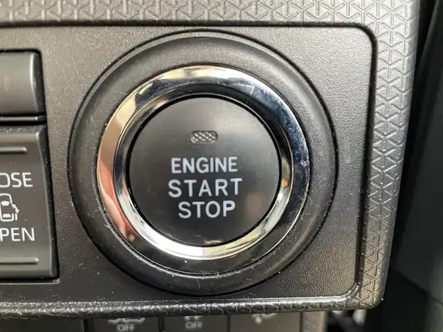 ダイハツ タント ファンクロス 熊本県 2022(令4)年 6.1万km クロムグレーメタリック 純正ディスプレイオーディオ/・AM/FM/USB/iPod/HDMI/BT/・AppleCarPlay/AndroidAuto/・フルセグTV/バックカメラ/アイドリングストップ/横滑り防止機能/衝突被害軽減ブレーキ/クリアランスソナー/オートマチックハイビーム/前後コーナーセンサー/ステアリングリモコン/オートライト/・フォグランプ/・LEDライト/・ヘッドライトレベライザー/電動格納ミラー/D/N席シートヒーター/電動サイドブレーキ/・ホールドボタン/ルーフレール/純正アルミホイール/純正フロアマット/スマートキー/・スペアキー