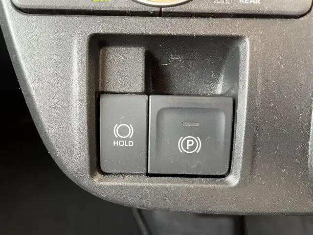 ダイハツ タント ファンクロス 熊本県 2022(令4)年 6.1万km クロムグレーメタリック 純正ディスプレイオーディオ/・AM/FM/USB/iPod/HDMI/BT/・AppleCarPlay/AndroidAuto/・フルセグTV/バックカメラ/アイドリングストップ/横滑り防止機能/衝突被害軽減ブレーキ/クリアランスソナー/オートマチックハイビーム/前後コーナーセンサー/ステアリングリモコン/オートライト/・フォグランプ/・LEDライト/・ヘッドライトレベライザー/電動格納ミラー/D/N席シートヒーター/電動サイドブレーキ/・ホールドボタン/ルーフレール/純正アルミホイール/純正フロアマット/スマートキー/・スペアキー