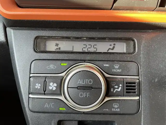 ダイハツ タント ファンクロス 熊本県 2022(令4)年 6.1万km クロムグレーメタリック 純正ディスプレイオーディオ/・AM/FM/USB/iPod/HDMI/BT/・AppleCarPlay/AndroidAuto/・フルセグTV/バックカメラ/アイドリングストップ/横滑り防止機能/衝突被害軽減ブレーキ/クリアランスソナー/オートマチックハイビーム/前後コーナーセンサー/ステアリングリモコン/オートライト/・フォグランプ/・LEDライト/・ヘッドライトレベライザー/電動格納ミラー/D/N席シートヒーター/電動サイドブレーキ/・ホールドボタン/ルーフレール/純正アルミホイール/純正フロアマット/スマートキー/・スペアキー