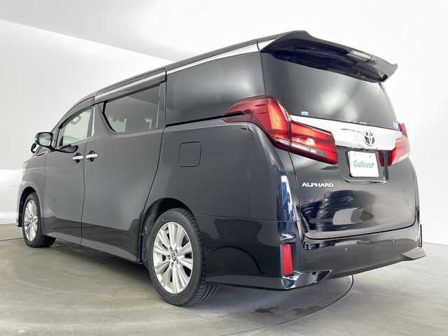 トヨタ アルファード S 兵庫県 2019(令1)年 6.5万km ブラック ・トヨタセーフティーセンス/・プリクラッシュセーフティ/・レーントレーシングアシスト/・クリアランスソナー/・パーキングサポートブレーキ/・ロードサインアシスト/・先行車発進お知らせ/・オートマチックハイビーム/・純正9インチナビ＆フルセグ＆BT＆DVD/・バックカメラ/・純正フリップダウンモニター/・AC100V電源/・片側パワースライドドア/・純正フロアマット/・ビルトインETC2.0/・スマートキー/・プッシュスタート/・ナノイー/・純正18インチアルミホイール/・LEDヘッドライト/・フォグランプ/・オートライト/・ウォークスルー/・カーテンエアバック/・W＋サイドエアバック