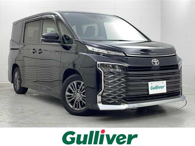 トヨタ ヴォクシー S－G 茨城県 2022(令4)年 3.1万km アティチュードブラックマイカ 方位磁針/CD/DVD/USB/Miracast/ドライブレコーダー/フルセグテレビ/バックカメラ/フリップダウンモニター/ドアバイザー/パワースライドドア/オートマチックハイビーム