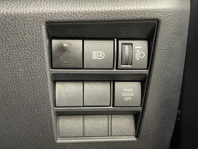 トヨタ ヴォクシー S－G 茨城県 2022(令4)年 3.1万km アティチュードブラックマイカ 方位磁針/CD/DVD/USB/Miracast/ドライブレコーダー/フルセグテレビ/バックカメラ/フリップダウンモニター/ドアバイザー/パワースライドドア/オートマチックハイビーム