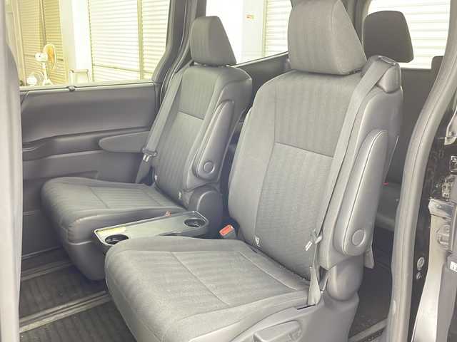 トヨタ ヴォクシー S－G 茨城県 2022(令4)年 3.1万km アティチュードブラックマイカ 方位磁針/CD/DVD/USB/Miracast/ドライブレコーダー/フルセグテレビ/バックカメラ/フリップダウンモニター/ドアバイザー/パワースライドドア/オートマチックハイビーム