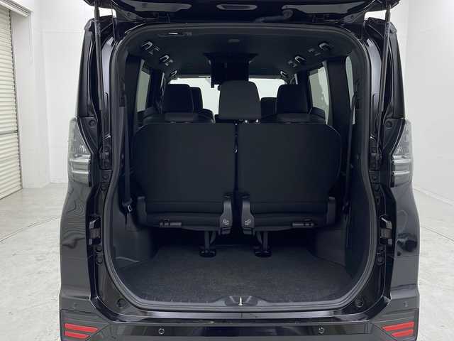 トヨタ ヴォクシー S－G 茨城県 2022(令4)年 3.1万km アティチュードブラックマイカ 方位磁針/CD/DVD/USB/Miracast/ドライブレコーダー/フルセグテレビ/バックカメラ/フリップダウンモニター/ドアバイザー/パワースライドドア/オートマチックハイビーム