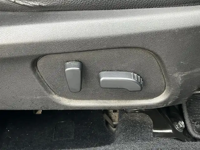 スバル フォレスター 2．0XT アイサイト 道南・函館 2015(平27)年 4.9万km アイスシルバーメタリック /純正メモリーナビ//フルセグTV//バックカメラ//ワンオーナー//アイサイト//ハーフレザーシート//前席パワーシート//前席シートヒーター//革巻きステアリング//パドルシフト//クルーズコントロール//X-MODE//SI-DRIVE//ビルトインETC