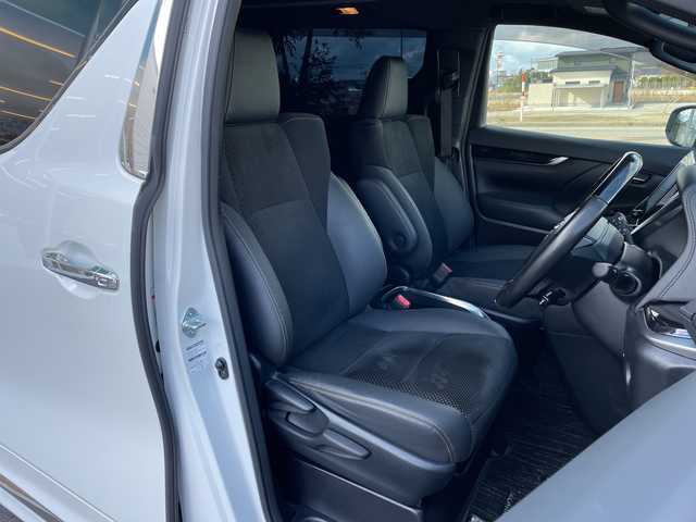 トヨタ アルファード S タイプゴールド 富山県 2020(令2)年 2万km ホワイトパールクリスタルシャイン Wサンルーフ/モデリスタエアロ/純正ナビゲーション/【CD/DVD/BT/USB/Miracast/フルセグTV】/バックモニター/ビルトインETC/両側パワースライドドア/三眼LEDヘッドライト/パワーバックドア/社外足回り/純正サスペンション 車内積込み有/トヨタセーフティーセンス/・プリクラッシュセーフティ/・レーンキープアシスト/・レーダークルーズコントロール/・オートハイビームアシスト/純正18インチAW /純正フロアマット/スマートキー