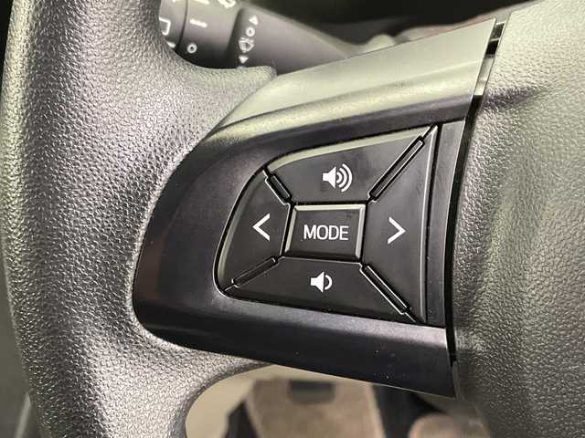 トヨタ パッソ X Lパッケージ S 栃木県 2018(平30)年 5.9万km パールホワイトⅢ スマートアシスト/純正ナビ/（CD/TV/Bluetooth/AUX/SD）/バックカメラ/ビルトインETC/プッシュスタート/スマートキー/禁煙車/スマートキー/プッシュスタート/アイドリングストップ/純正フロアマット