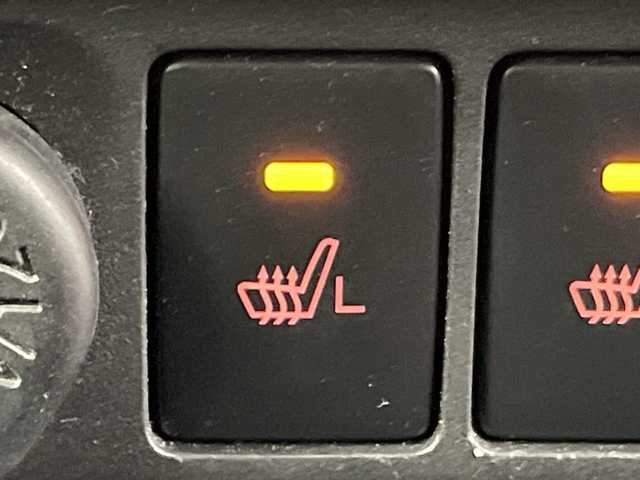 トヨタ タンク G 群馬県 2019(平31)年 3.3万km レーザーブルークリスタルシャイン 純正９型ナビ　純正アルミホイール　前後ドライブレコーダービルトインＥＴＣ　衝突被害軽減システム　クルーズコントロール　フルセグＴＶ　両側パワースライドドア　ＬＥＤヘッドライト　全席シートヒーター　禁煙