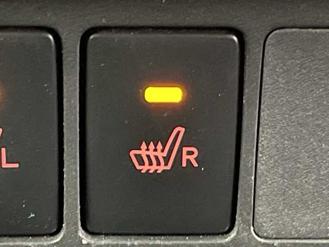 トヨタ タンク G 群馬県 2019(平31)年 3.3万km レーザーブルークリスタルシャイン 純正９型ナビ　純正アルミホイール　前後ドライブレコーダービルトインＥＴＣ　衝突被害軽減システム　クルーズコントロール　フルセグＴＶ　両側パワースライドドア　ＬＥＤヘッドライト　全席シートヒーター　禁煙