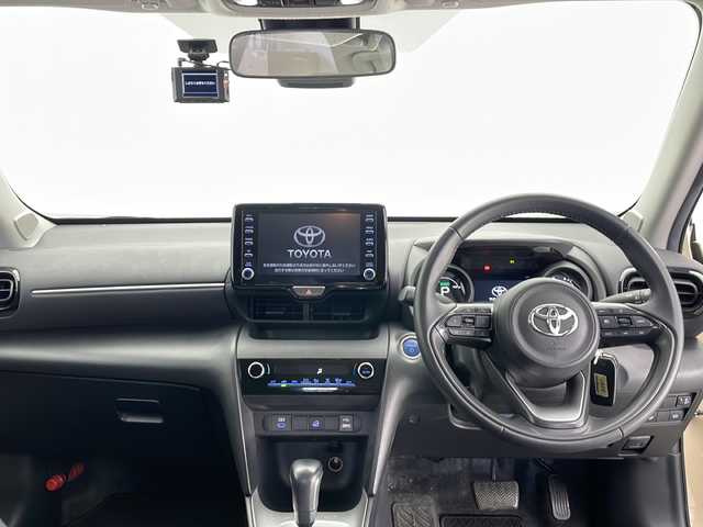 トヨタ ヤリスクロス ハイブリッド G 長野県 2022(令4)年 4.5万km ベージュ 4WD/純正メモリナビ&USB&BT/トヨタセーフティセンス/アダプティブクルーズコントロール/レーントレーシングアシスト/プリクラッシュセーフティ/クリアランスソナー/ロードサインアシスト/オートマチックハイビーム/先行車発進告知/社外前後ドライブレコーダー/ステアリングスイッチ/バックカメラ/ビルトインETC/ハロゲンライト/オートライト/電動格納ミラー/ウィンカーミラー/ドアミラーヒーター/純正16インチAW付サマータイヤ装着/社外16インチAW付スタッドレス積込/純正フロアマット/プッシュスタート/スマートキー/スペアキー1本
