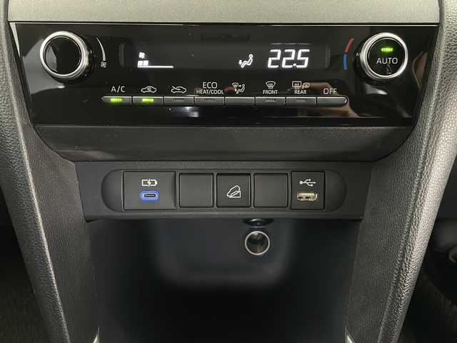 トヨタ ヤリスクロス ハイブリッド G 長野県 2022(令4)年 4.5万km ベージュ 4WD/純正メモリナビ&USB&BT/トヨタセーフティセンス/アダプティブクルーズコントロール/レーントレーシングアシスト/プリクラッシュセーフティ/クリアランスソナー/ロードサインアシスト/オートマチックハイビーム/先行車発進告知/社外前後ドライブレコーダー/ステアリングスイッチ/バックカメラ/ビルトインETC/ハロゲンライト/オートライト/電動格納ミラー/ウィンカーミラー/ドアミラーヒーター/純正16インチAW付サマータイヤ装着/社外16インチAW付スタッドレス積込/純正フロアマット/プッシュスタート/スマートキー/スペアキー1本