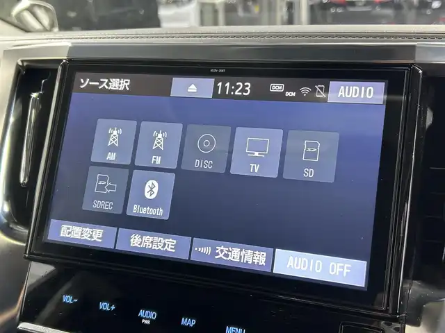 トヨタ ヴェルファイア Z Gエディション 大阪府 2019(平31)年 3.9万km ホワイトパールクリスタルシャイン サンルーフ　黒革シート　後席モニター　社外エアロ　純正１０ｉｎｃナビＴＶ　Ｂカメラ　三眼ＬＥＤ　パワーシート／ヒーター／エアコン　電動リアゲート　衝突軽減　レーダーＣ　ＢＳＭ　前後ドラレコ