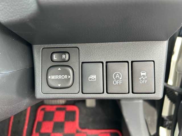 ダイハツ コペン セロ 千葉県 2019(令1)年 2.3万km パールホワイトⅢ フルセグナビ/Bluetooth/DVD/CD/バックカメラ/ドライブレコーダー/ETC/プッシュスタートボタン/革巻きハンドル/ステアリングスイッチ/横滑り防止装置/盗難防止装置/純正アルミホイール/純正フロアマット/シートヒーター/取扱説明書