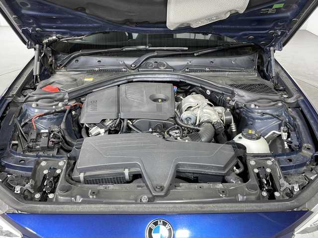 ＢＭＷ １１６ｉ 福岡県 2013(平25)年 10.9万km 紺 ワンオーナー/純正HDDナビ/・AM/FM/CD/DVD/BT/・バックモニター/クルーズコントロール/ハーフレザーシート/キセノンライト/・オートライト/・フォグランプ/ETC/プッシュスタート/スマートキー×2/フロアマット/ドアバイザー