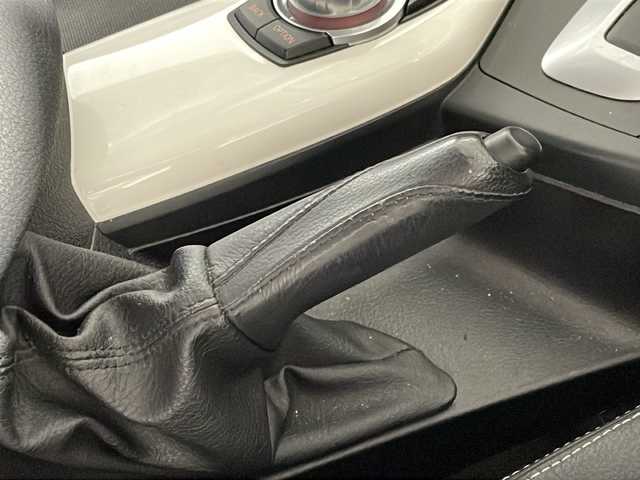 ＢＭＷ １１６ｉ 福岡県 2013(平25)年 10.9万km 紺 ワンオーナー/純正HDDナビ/・AM/FM/CD/DVD/BT/・バックモニター/クルーズコントロール/ハーフレザーシート/キセノンライト/・オートライト/・フォグランプ/ETC/プッシュスタート/スマートキー×2/フロアマット/ドアバイザー