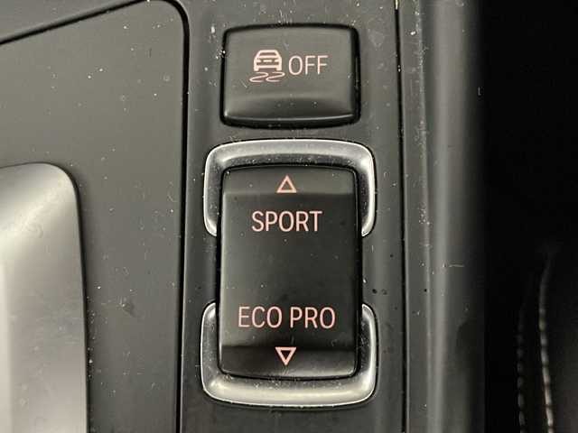 ＢＭＷ １１６ｉ 福岡県 2013(平25)年 10.9万km 紺 ワンオーナー/純正HDDナビ/・AM/FM/CD/DVD/BT/・バックモニター/クルーズコントロール/ハーフレザーシート/キセノンライト/・オートライト/・フォグランプ/ETC/プッシュスタート/スマートキー×2/フロアマット/ドアバイザー