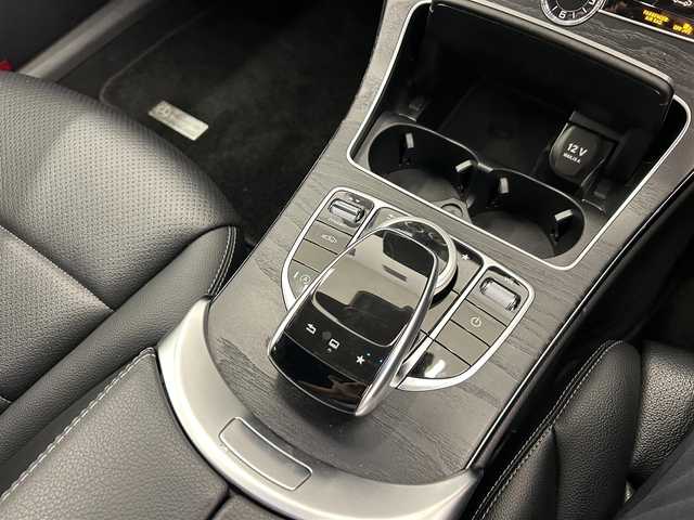 メルセデス・ベンツ Ｃ２００ 岡山県 2016(平28)年 4.7万km ポーラホワイト 純正ナビ/Bluetooth/バックカメラ/レーダーセーフティーパッケージ/レザーシート/ブラインドスポット/クルーズコントロール/レーンアシスト/ステアリングアシスト/ダイナミックセレクト/ヘッドアップディスプレイ/コーナーセンサー/横滑り防止装置/衝突軽減防止装置/純正アルミ