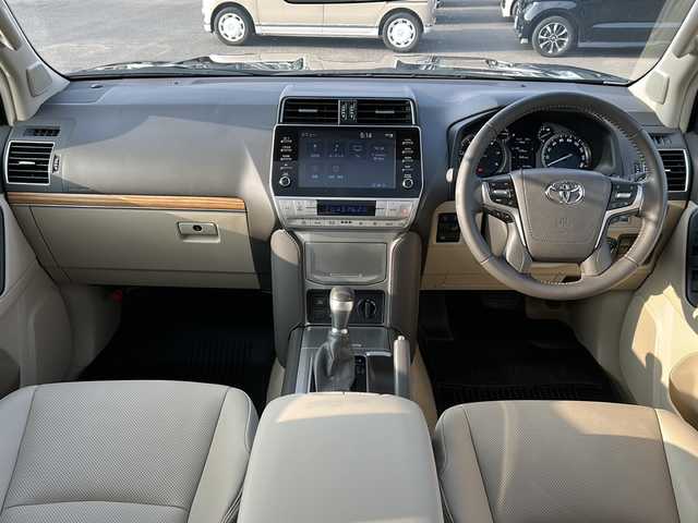 トヨタ ランドクルーザー プラド TX Lパッケージ マットブラED 茨城県 2023(令5)年 3.6万km ブラック Toyota Safety Sense/-・プリクラッシュセーフティ/レーンディパーチャーアラート/オートマチックハイビーム/レーダークルーズコントロール/サンルーフ/純正９インチメモリナビ/-Bluetooth/アラウンドビューモニター/ブラインドスポットモニター/LEDオートライト/革シート/DN席シートヒーター/DN席エアシート/DN席パワーシート/純正18インチアルミホイール/ルーフレール/ステアリングスイッチ/スマートキー/ビルトインETC2.0
