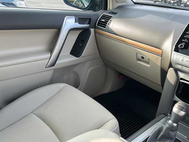 トヨタ ランドクルーザー プラド TX Lパッケージ マットブラED 茨城県 2023(令5)年 3.6万km ブラック Toyota Safety Sense/-・プリクラッシュセーフティ/レーンディパーチャーアラート/オートマチックハイビーム/レーダークルーズコントロール/サンルーフ/純正９インチメモリナビ/-Bluetooth/アラウンドビューモニター/ブラインドスポットモニター/LEDオートライト/革シート/DN席シートヒーター/DN席エアシート/DN席パワーシート/純正18インチアルミホイール/ルーフレール/ステアリングスイッチ/スマートキー/ビルトインETC2.0