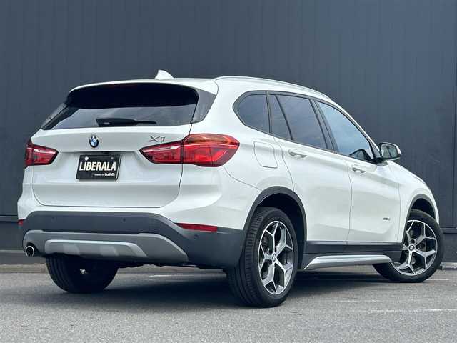 ＢＭＷ Ｘ１ sDrive 18i Xライン 茨城県 2017(平29)年 4.4万km ミネラルホワイト インテリジェントS/コンフォートA/純正HDDナビ/（AM.FM.CD.DVD.BT.USB）/バックカメラ/ミラー一体型ETC/ドライブレコーダー/ハーフレザーシート/D/N席シートヒーター/パワーバックドア/ステアリングスイッチ/スマートキー×2/保証書・取説