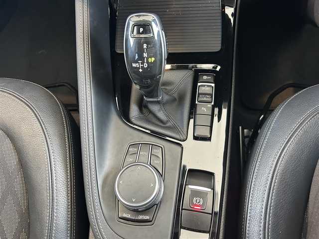ＢＭＷ Ｘ１ sDrive 18i Xライン 茨城県 2017(平29)年 4.4万km ミネラルホワイト インテリジェントS/コンフォートA/純正HDDナビ/（AM.FM.CD.DVD.BT.USB）/バックカメラ/ミラー一体型ETC/ドライブレコーダー/ハーフレザーシート/D/N席シートヒーター/パワーバックドア/ステアリングスイッチ/スマートキー×2/保証書・取説
