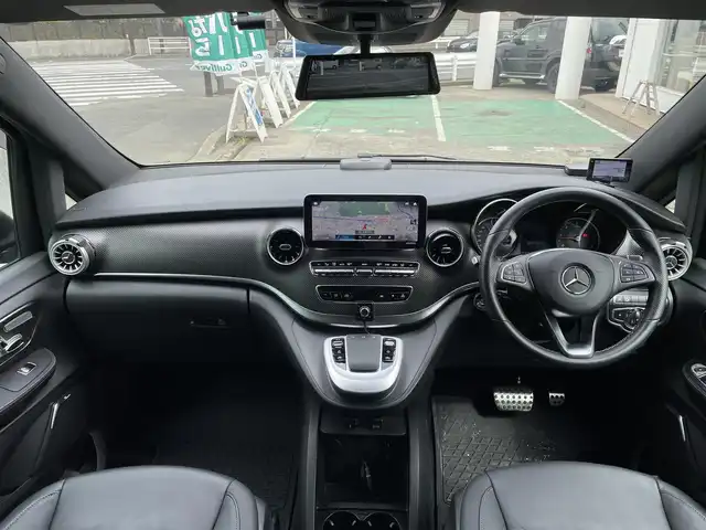 メルセデス・ベンツ Ｖ２２０ d AVG ロング AMGライン 神奈川県 2020(令2)年 1万km グレー 純正10.25インチワイドディスプレイ/　（ナビ機能・Bluetooth・USB）/フルセグTV/AMGライン/レーダーセーフティパッケージ/両側パワースライドドア/パワーバックドア/パノラミックスライディングルーフ/ブルメスターサウンドシステム/本革シート/前席パワーシート/シートヒーター/ミラー型前後ドライブレコーダー/純正19インチAW/LEDヘッドライト/360°カメラ/キーレスゴー×２/取扱説明書