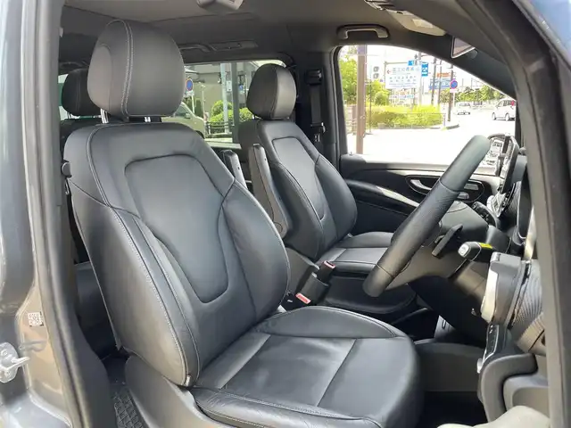 メルセデス・ベンツ Ｖ２２０ d AVG ロング AMGライン 神奈川県 2020(令2)年 1万km グレー 純正10.25インチワイドディスプレイ/　（ナビ機能・Bluetooth・USB）/フルセグTV/AMGライン/レーダーセーフティパッケージ/両側パワースライドドア/パワーバックドア/パノラミックスライディングルーフ/ブルメスターサウンドシステム/本革シート/前席パワーシート/シートヒーター/ミラー型前後ドライブレコーダー/純正19インチAW/LEDヘッドライト/360°カメラ/キーレスゴー×２/取扱説明書
