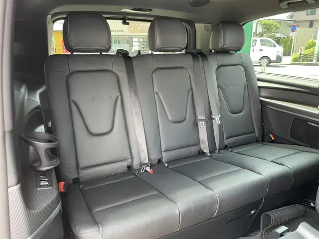 メルセデス・ベンツ Ｖ２２０ d AVG ロング AMGライン 神奈川県 2020(令2)年 1万km グレー 純正10.25インチワイドディスプレイ/　（ナビ機能・Bluetooth・USB）/フルセグTV/AMGライン/レーダーセーフティパッケージ/両側パワースライドドア/パワーバックドア/パノラミックスライディングルーフ/ブルメスターサウンドシステム/本革シート/前席パワーシート/シートヒーター/ミラー型前後ドライブレコーダー/純正19インチAW/LEDヘッドライト/360°カメラ/キーレスゴー×２/取扱説明書