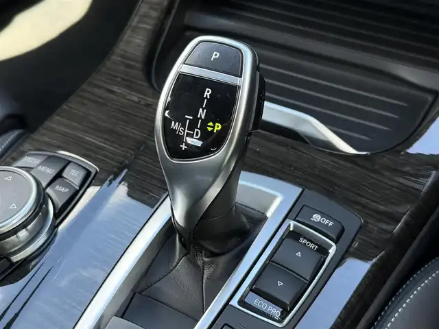 ＢＭＷ Ｘ４ xDrive 28i Mスポーツ 静岡県 2015(平27)年 2.1万km カーボンブラックM 純正ナビゲーション/【TV/DVD/CD/BT】/フロント・バックカメラ/ハーフレザーシート/メモリー付きパワーシート/クルーズコントロール/LKA/純正LEDヘッドライト/純正１９インチAW/電動リアゲート